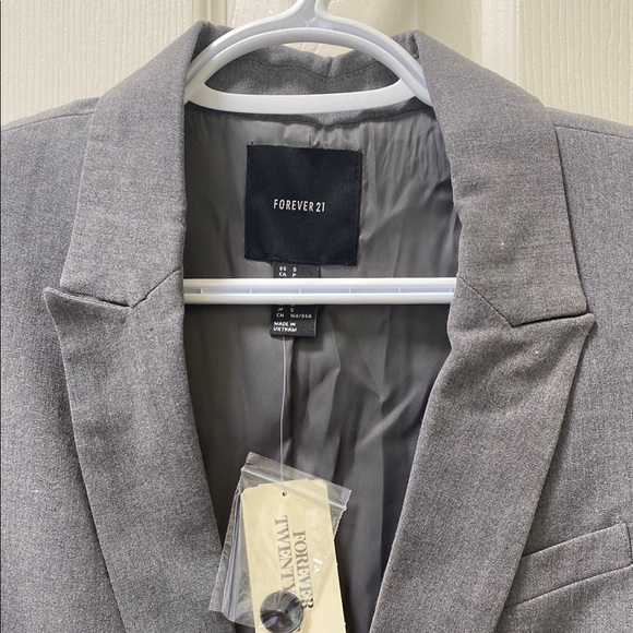 NWT Forever 21 Gray Blazer - Picture 2 of 4